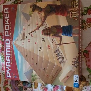 Pyramid Poker Game